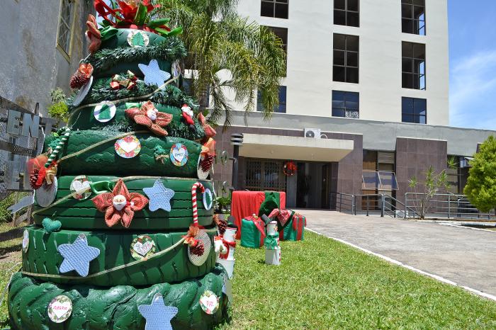 Praça da Matriz e Centro Administrativo recebem decoração de Natal -  Prefeitura Municipal de Taquari