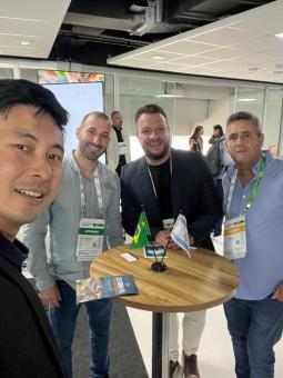 Prefeito participa de evento de inovação tecnológica em Curitiba 