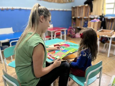 Rede municipal de ensino atende mais de 80 alunos com Transtorno do Espectro Autista (TEA)
